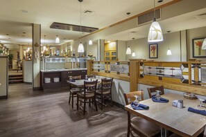 Daily full breakfast for a fee - Best Western Wayside Inn (Wetaskiwin)