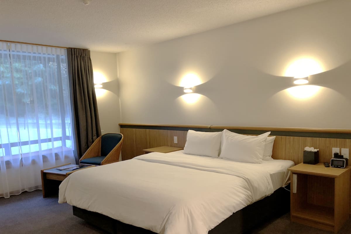 Doppelzimmer | 3 Schlafzimmer, Bügeleisen/Bügelbrett, kostenloses WLAN, Bettwäsche