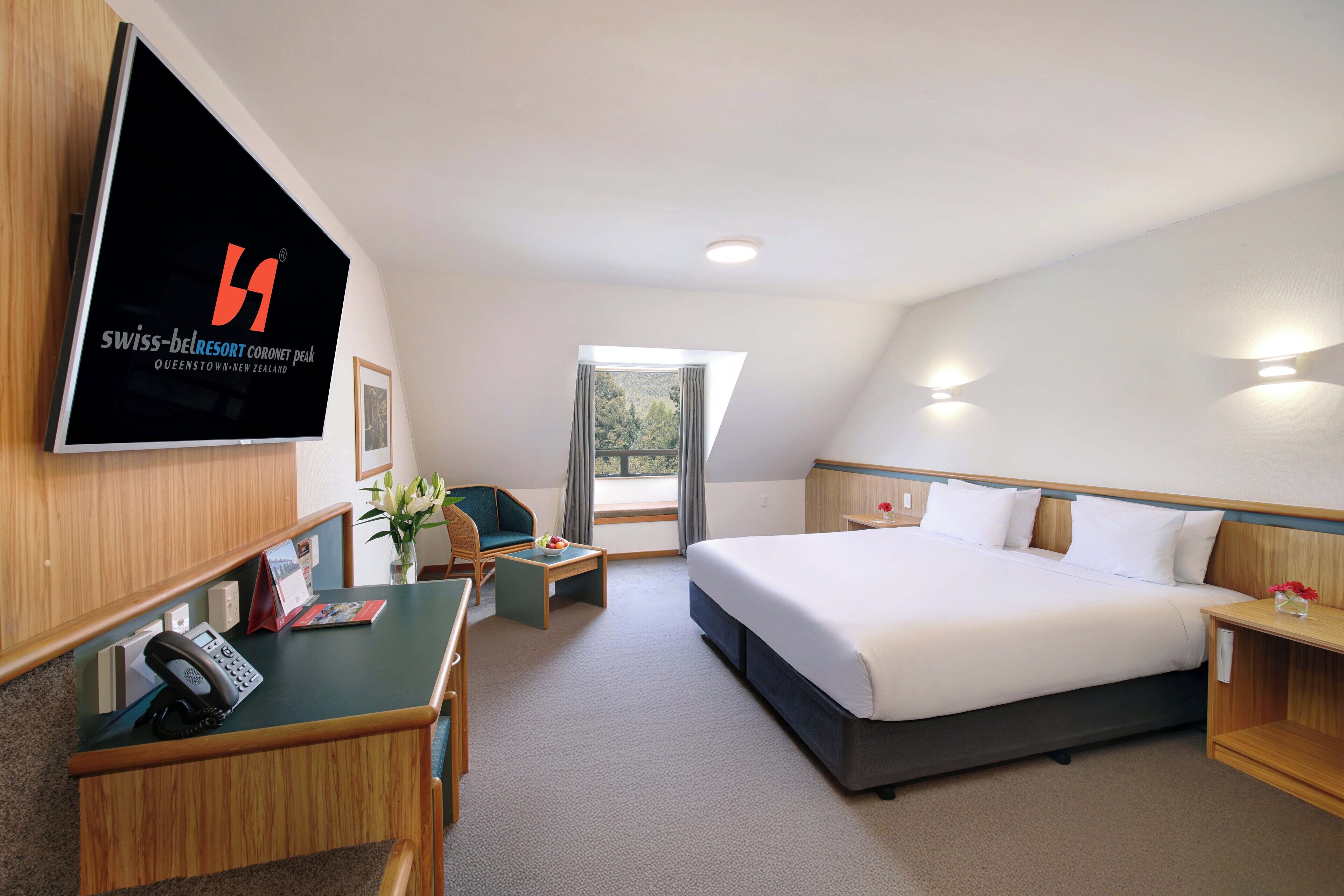 Rom – deluxe | Strykejern/-brett, wi-fi (inkludert) og sengetøy