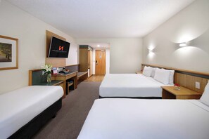 Familierom | Strykejern/-brett, wi-fi (inkludert) og sengetøy