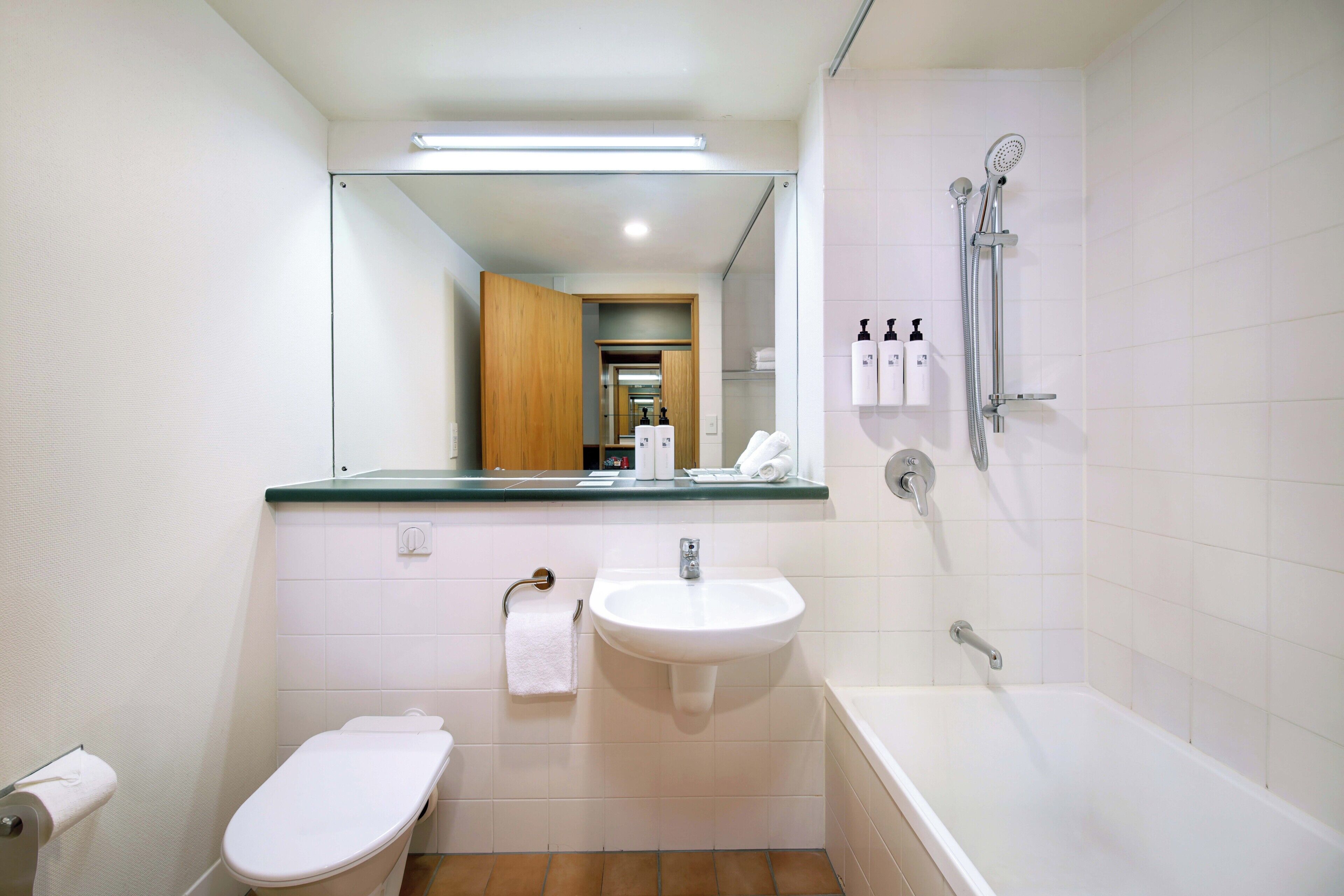 Photo - Swiss-Belresort Coronet Peak