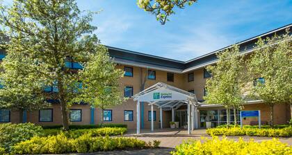 Holiday Inn Express Milton Keynes by IHG