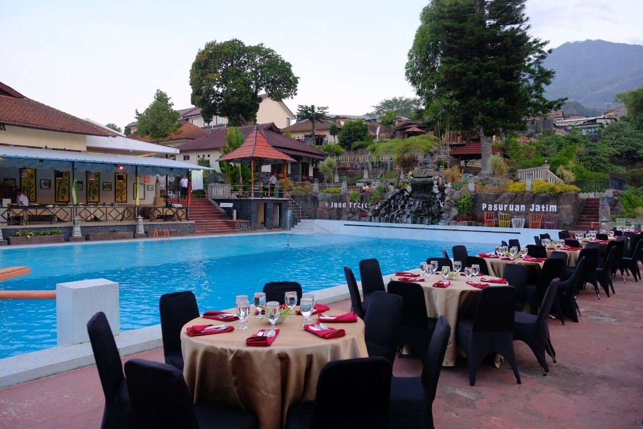 2 piscinas al aire libre