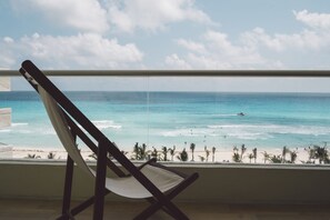 Superior Suite | Beach/ocean view - Hotel NYX Cancun - Near La Isla Shopping Mall (Cancun)
