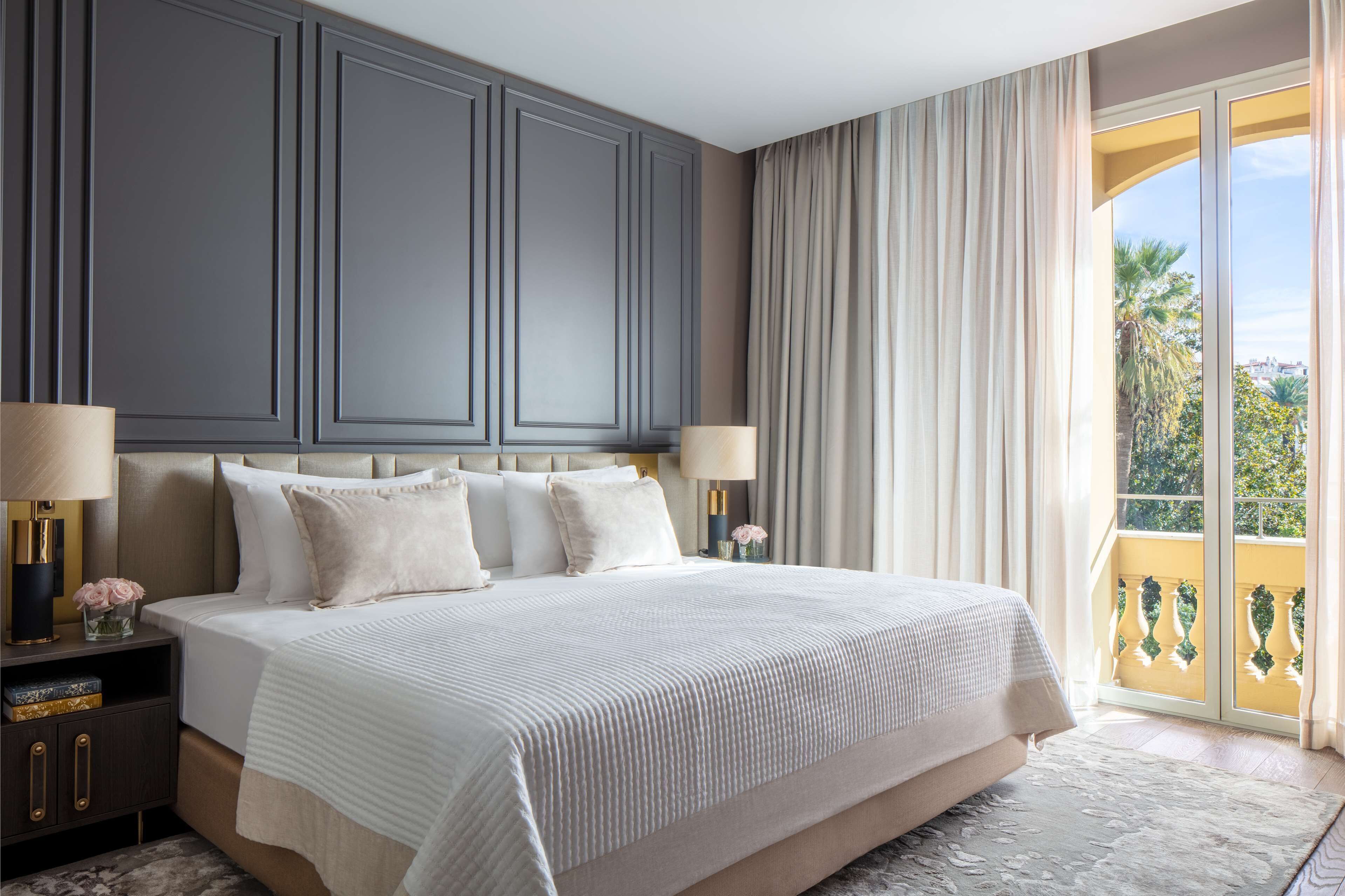 Premium Room, Balcony, Garden View (Grand) | Hypo-allergenic bedding, minibar, desk, bed sheets