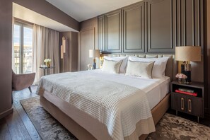 Suite | Hypo-allergenic bedding, minibar, desk, bed sheets - Anantara Plaza Nice Hotel - A Leading Hotel of the World (Nice)