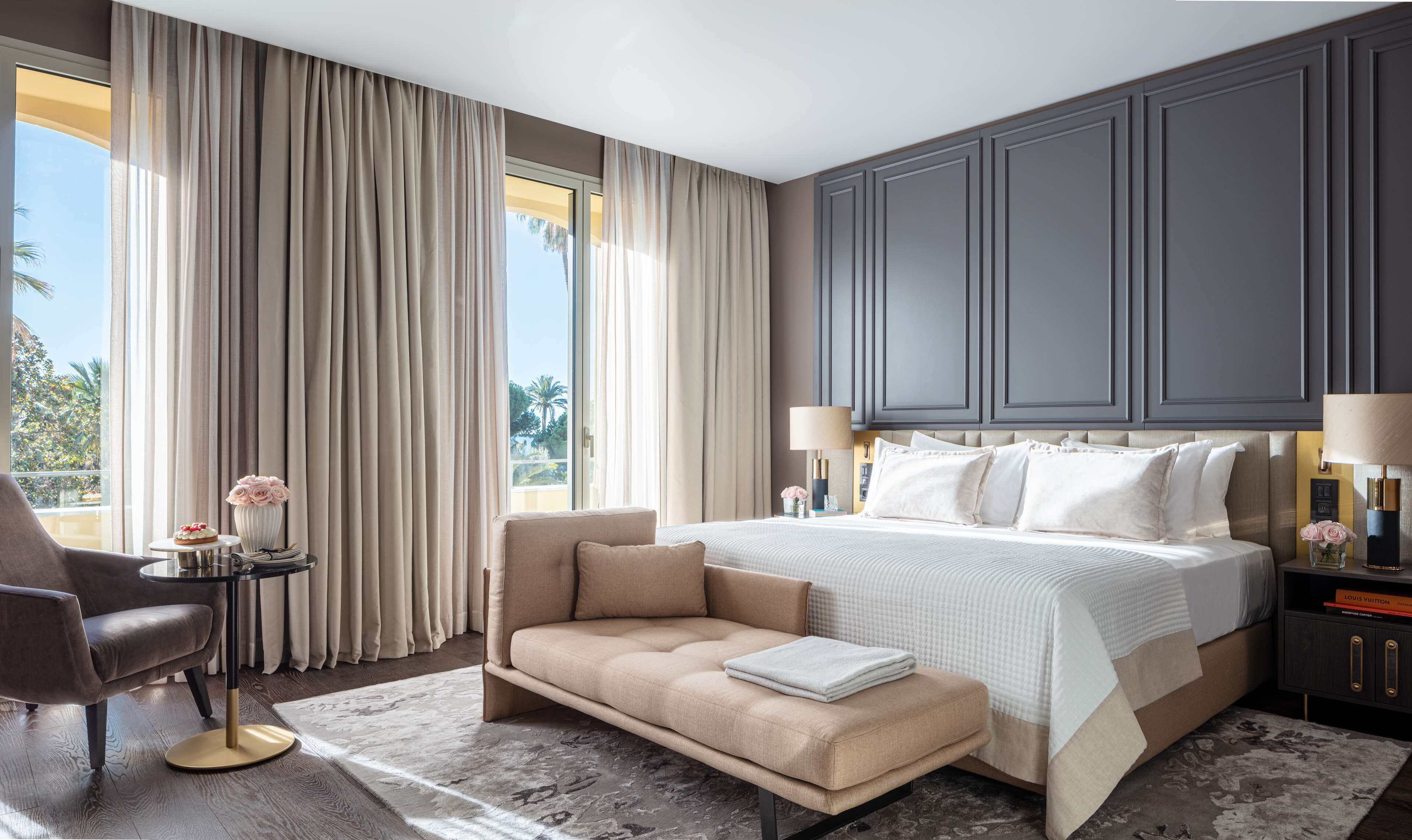 Junior Suite, Balcony, Garden View | Hypo-allergenic bedding, minibar, desk, bed sheets