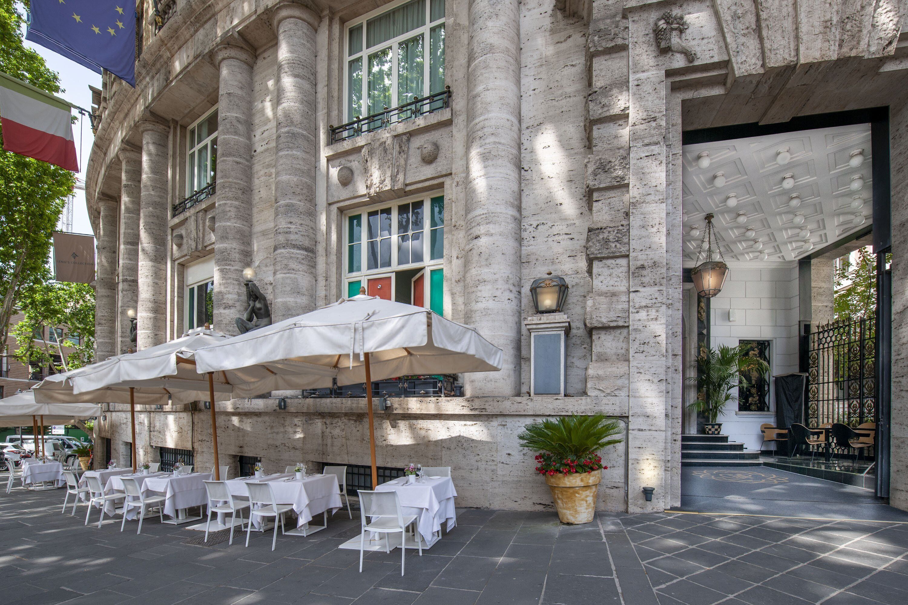 2 restaurants, breakfast, lunch, dinner served; italian cuisine