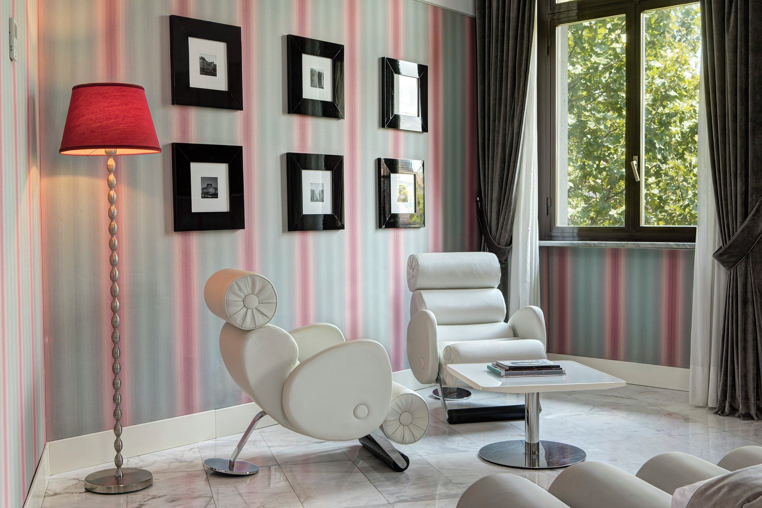 executive suite, 1 bedroom, city view | premium bedding, minibar, in-room safe, desk