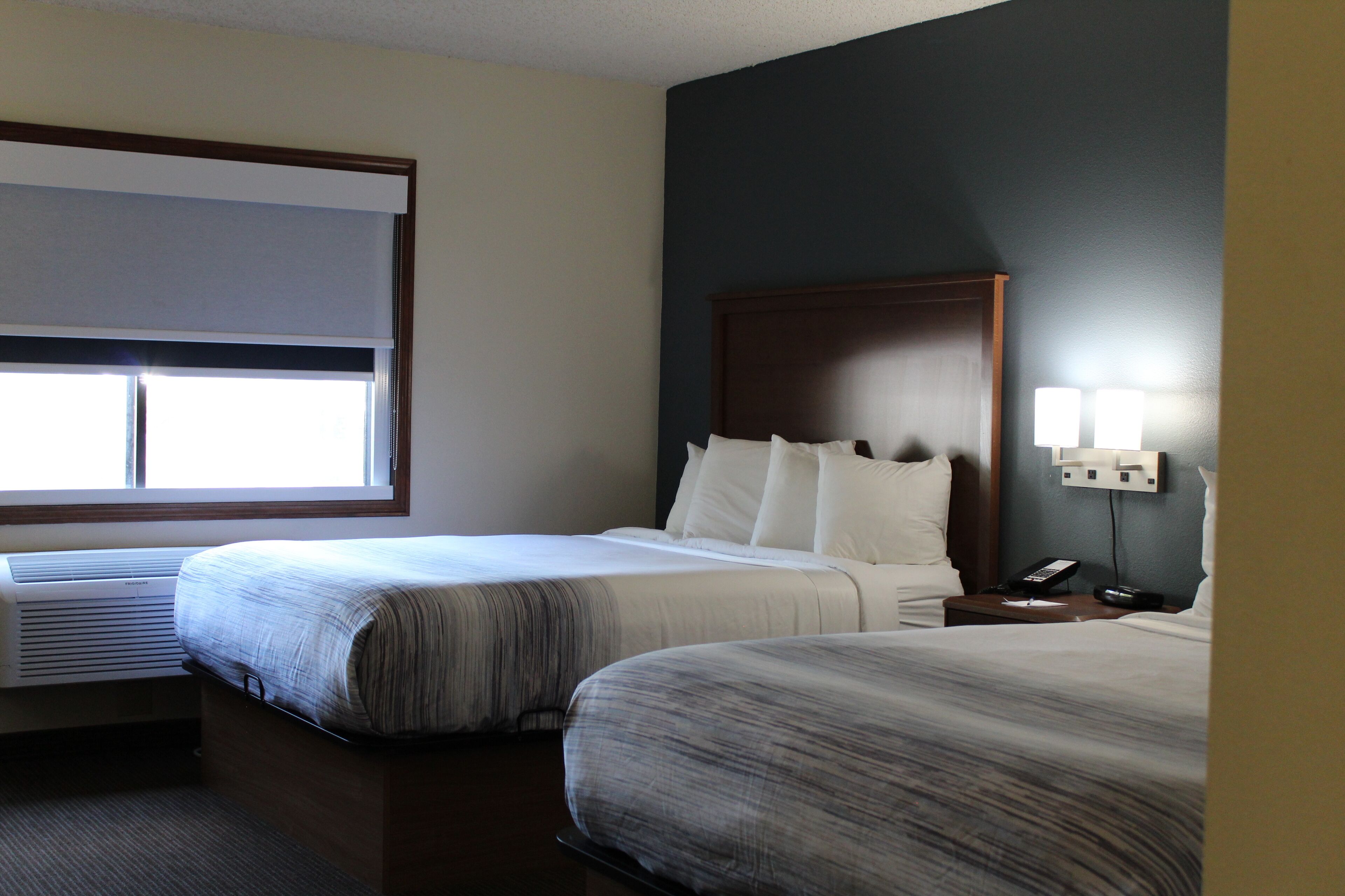 executive room, 2 queen beds, non smoking | desk, iron/ironing board, free cots/infant beds, rollaway beds