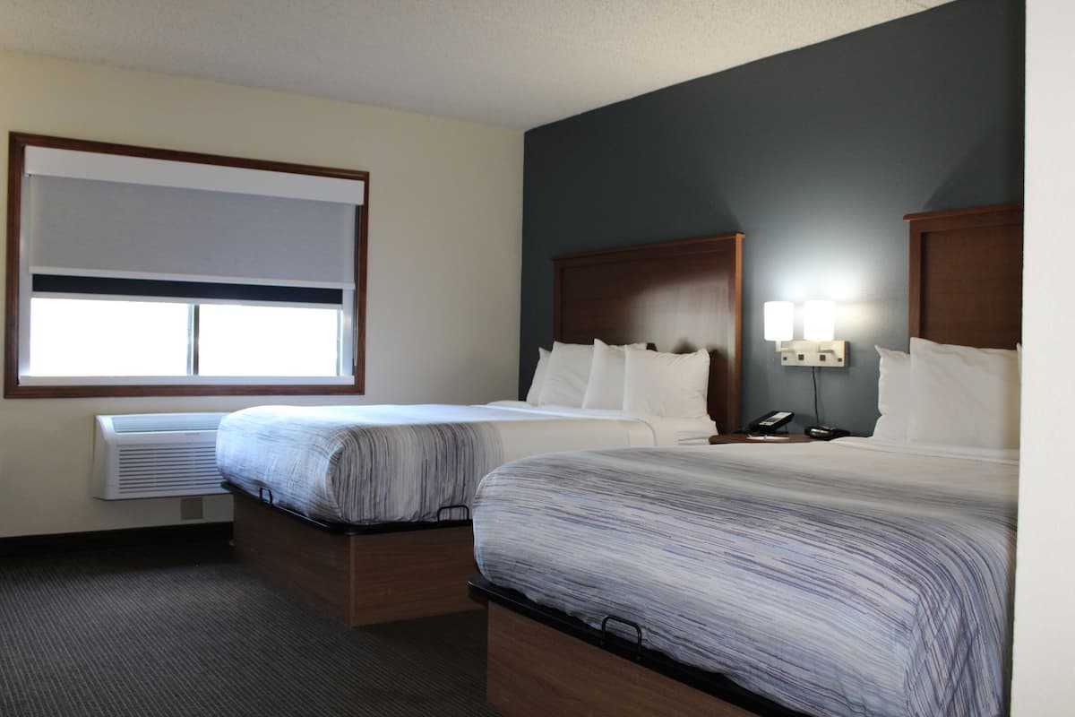 Executive Room, 2 Queen Beds, Non Smoking | Desk, iron/ironing board, free cribs/infant beds, rollaway beds