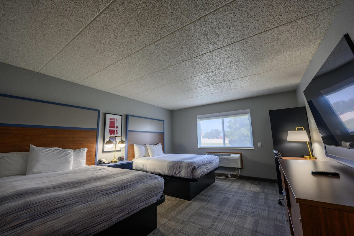 Room, 2 Queen Beds, Accessible, Non Smoking