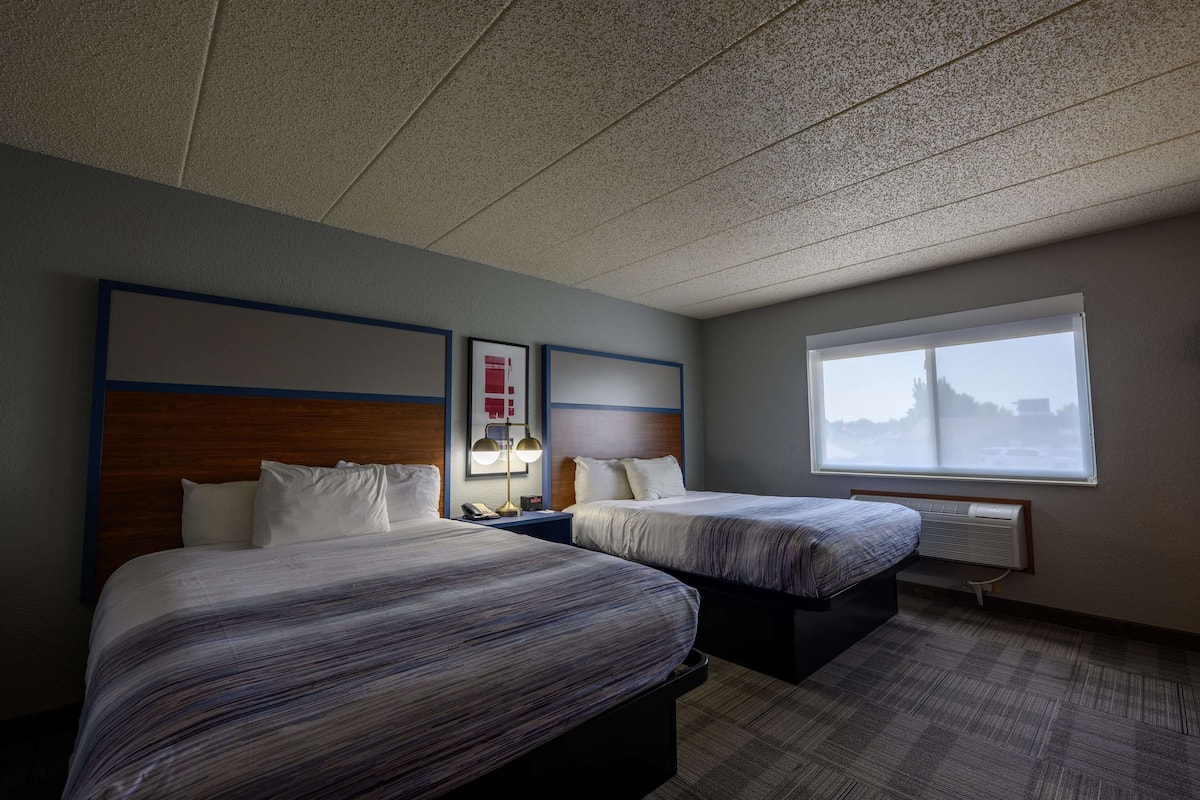 Studio Suite, 2 Queen Beds, Non Smoking | Individually decorated, individually furnished, desk, laptop workspace