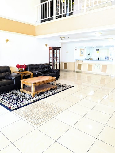 Super 8 by Wyndham Oroville