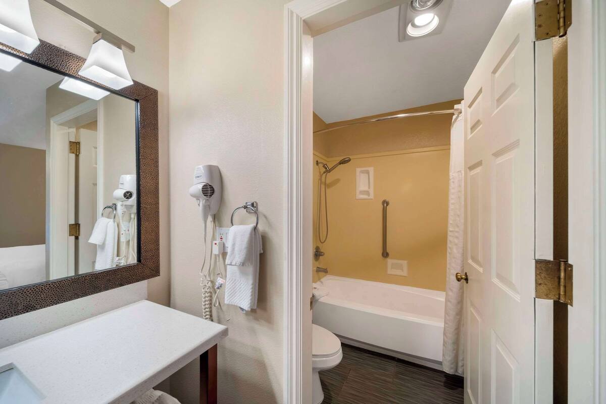 desk, iron/ironing board, free wifi, bed sheets