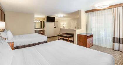 Comfort Suites Red Bluff near I-5