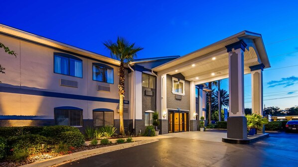 Exterior - Best Western Mayport Inn & Suites (Atlantic Beach)