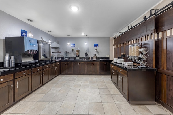 Desayuno completo incluido todos los días