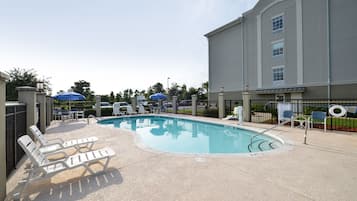 Seasonal outdoor pool