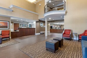 Lobby - Comfort Suites Myrtle Beach Central (Myrtle Beach)