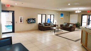 Lobby - McPherson Inn (McPherson)