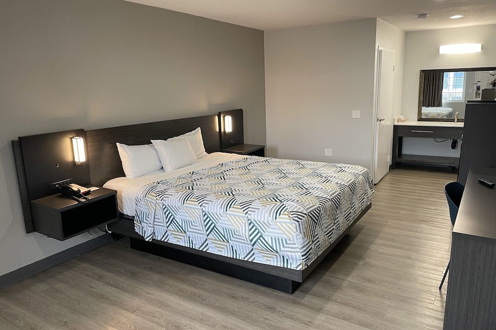 Motel 6 San Diego, CA - Southbay