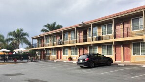 Front of property - Motel 6 San Diego, CA - Southbay (San Diego)