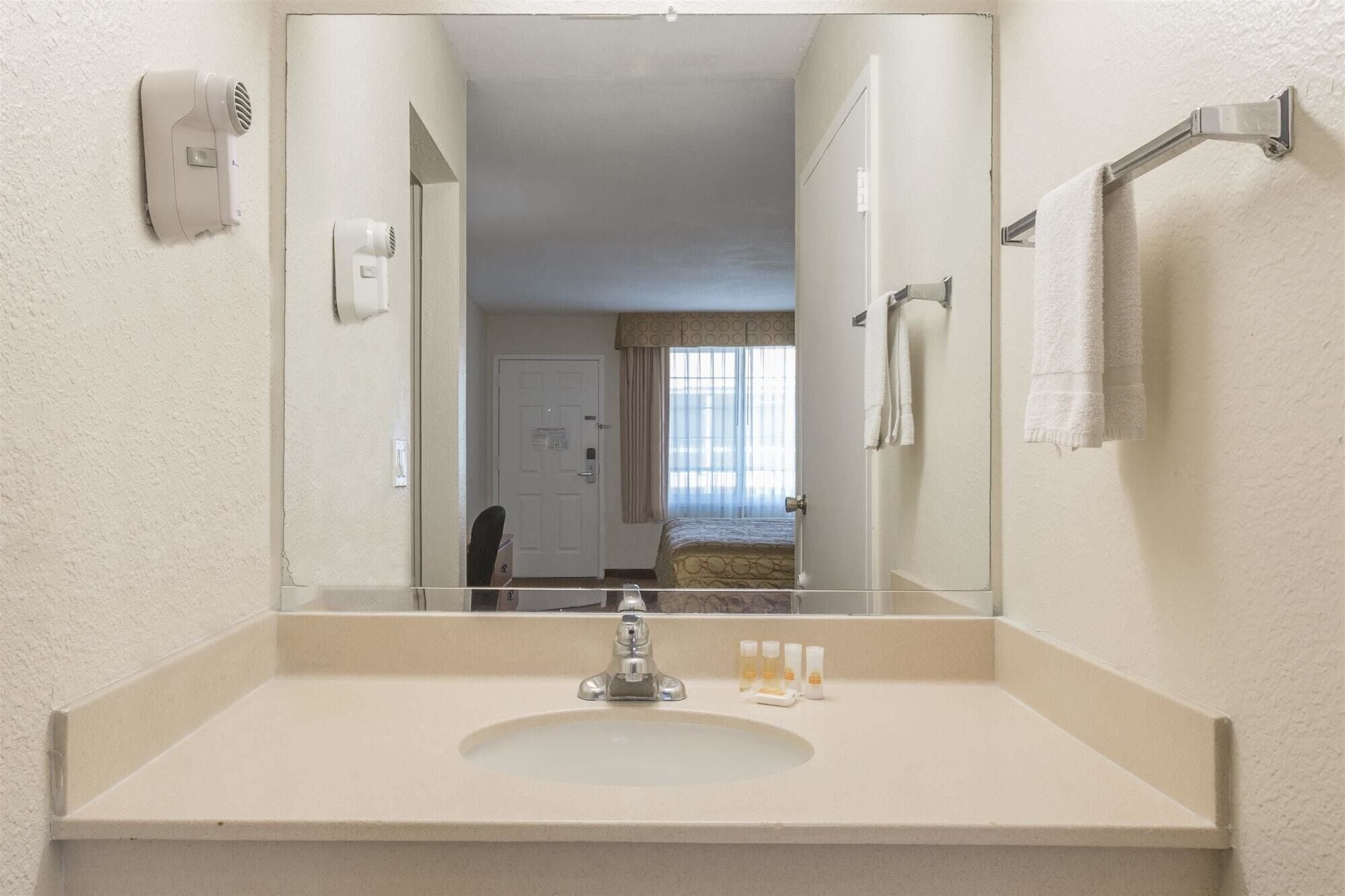 Duschwanne, Handtücher