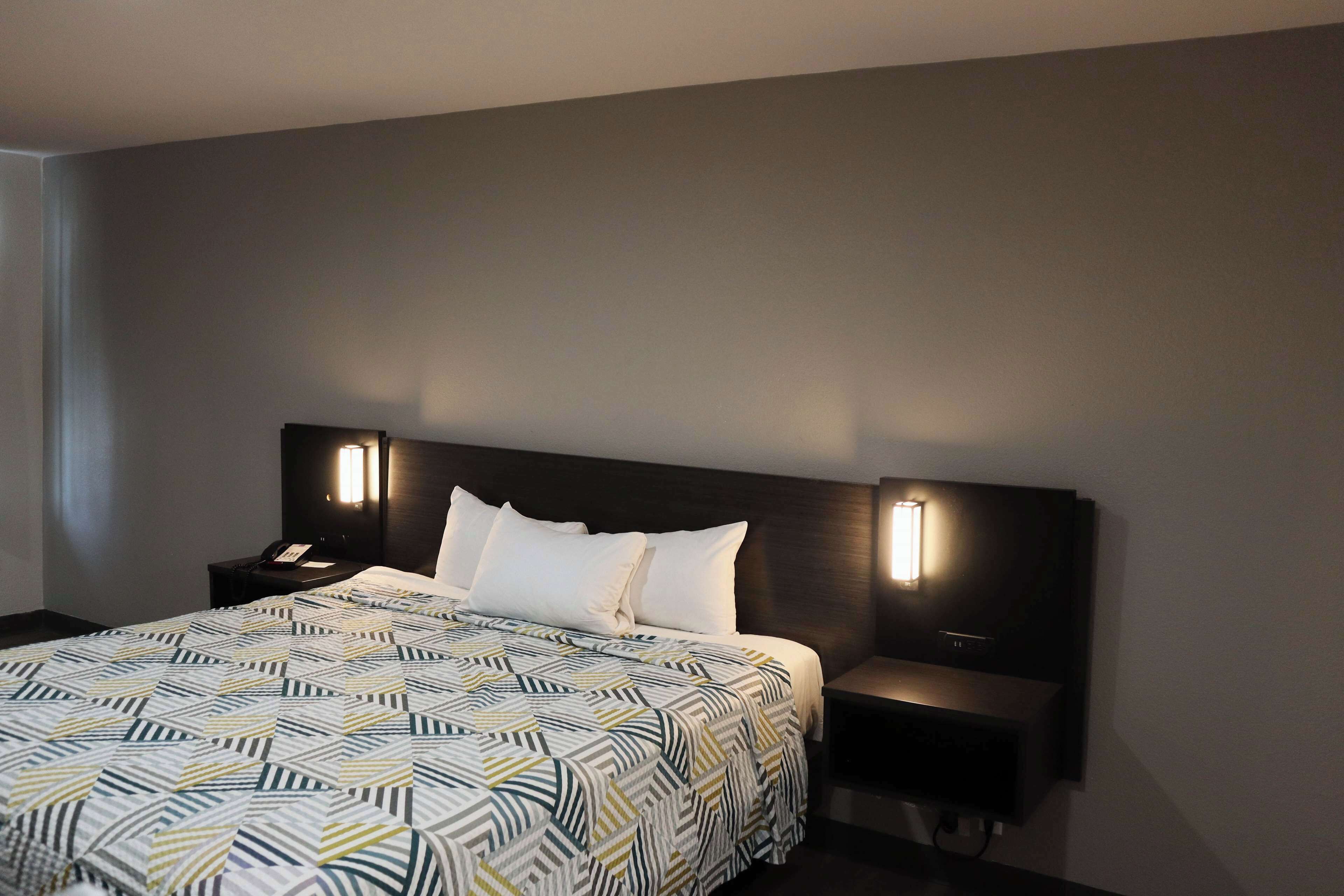 Photo - Motel 6-San Diego, CA - Southbay