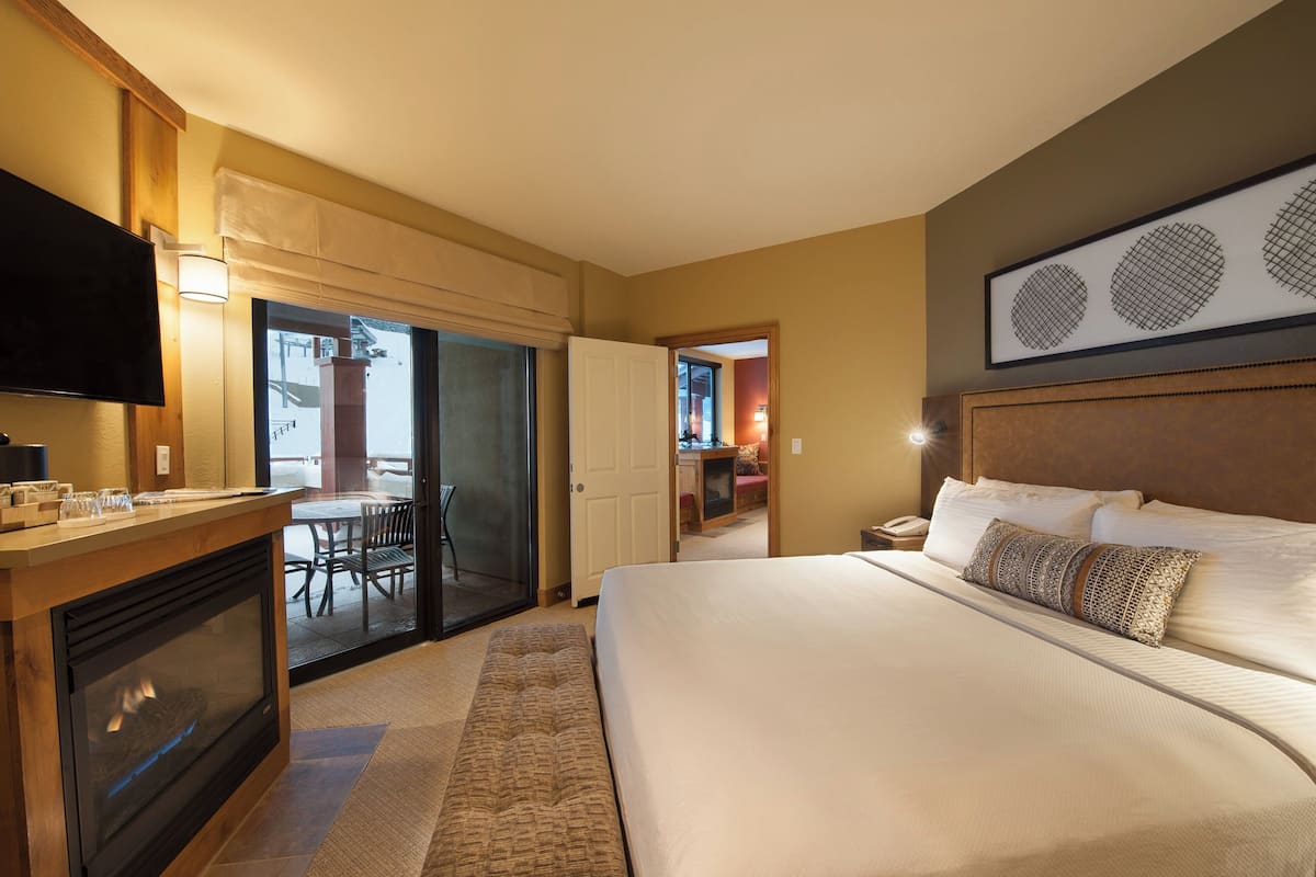 Premium bedding, pillow-top beds, in-room safe, iron/ironing board