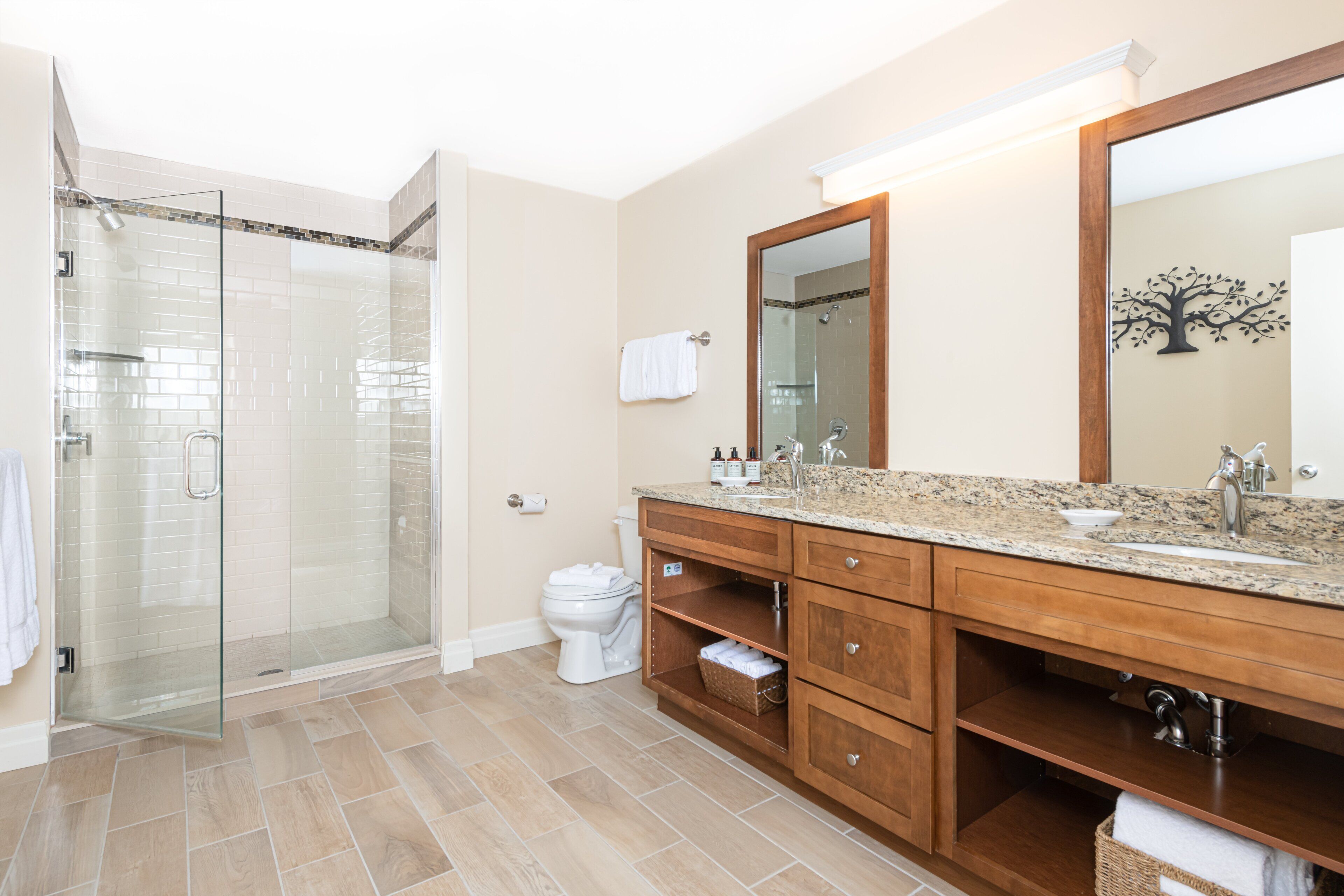 grand penthouse, 3 bedrooms (grand summit resort) | in-room safe, iron/ironing board, free wifi, bed sheets