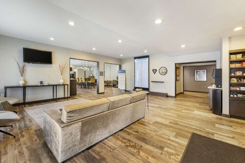 Best Western Plus Nashville Airport Hotel