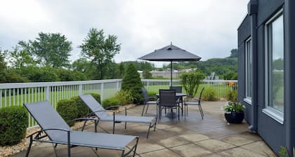 Fairfield Inn by Marriott Pittsburgh New Stanton
