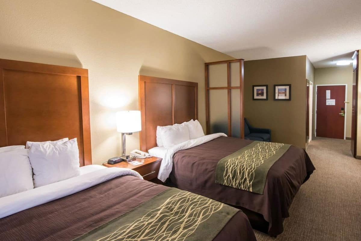 In-room safe, iron/ironing board, free WiFi, bed sheets