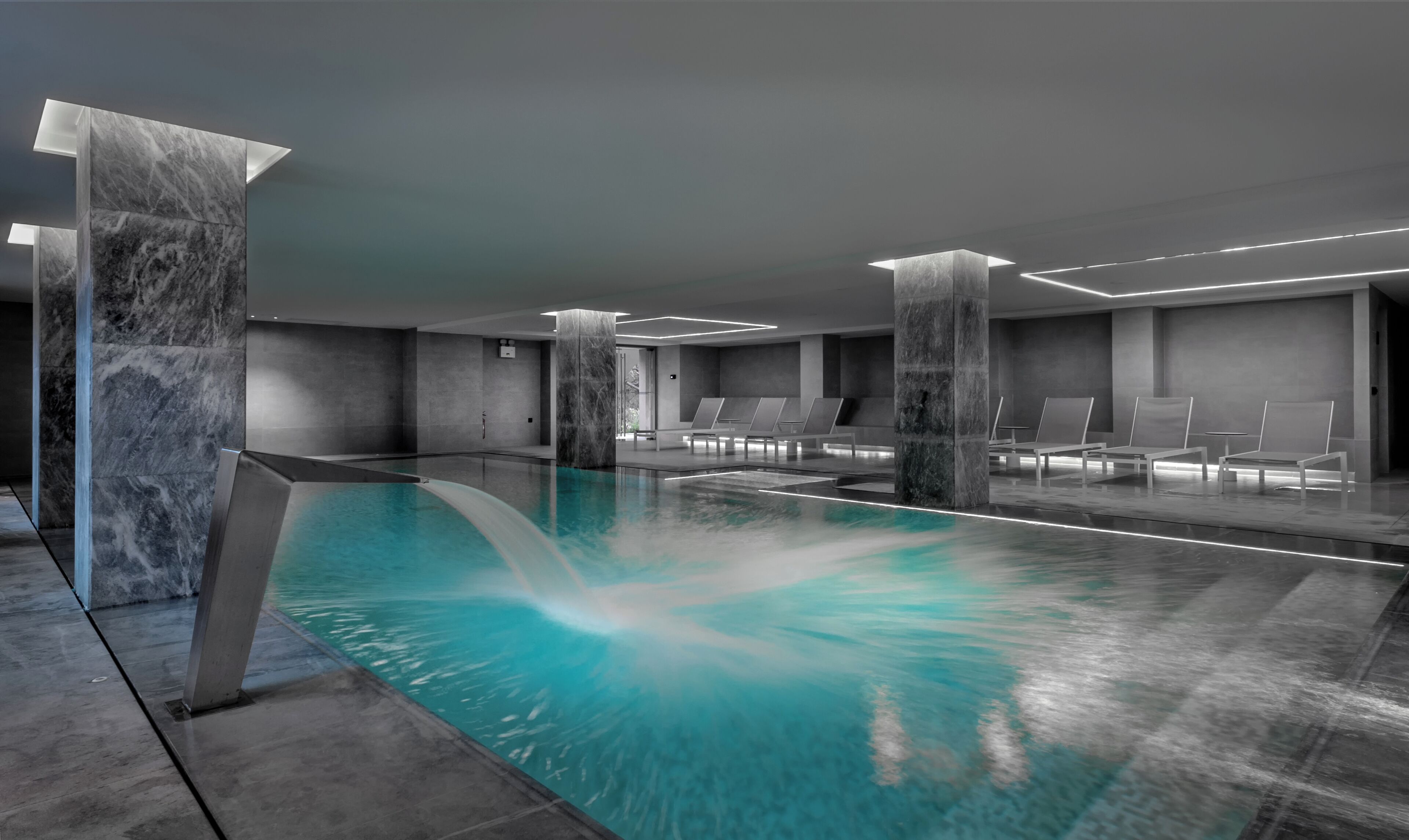 Sauna, steam room, body treatments, massages on the beach, body wraps