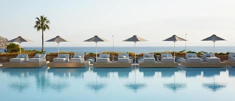 Indoor pool, 2 outdoor pools, pool umbrellas, pool loungers