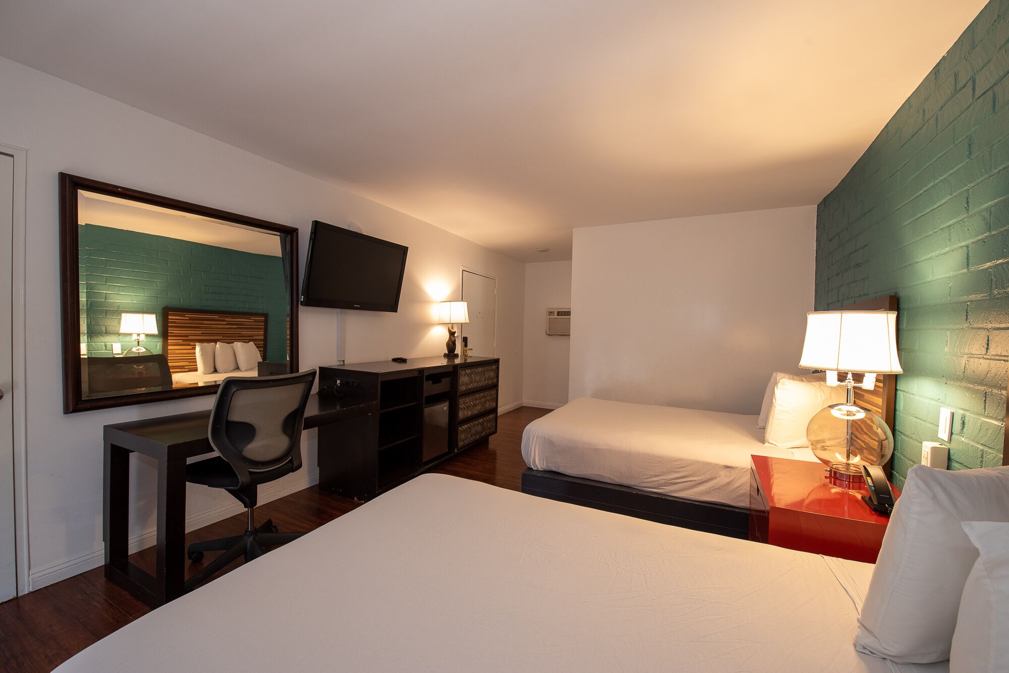 Foto - Hollywood Downtowner Inn