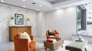 Sala de estar en el lobby