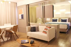 In-room safe, desk, blackout curtains, free WiFi - Bourbon Hotel Fortaleza  (Fortaleza)