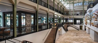 Sheraton Grand Sacramento Hotel