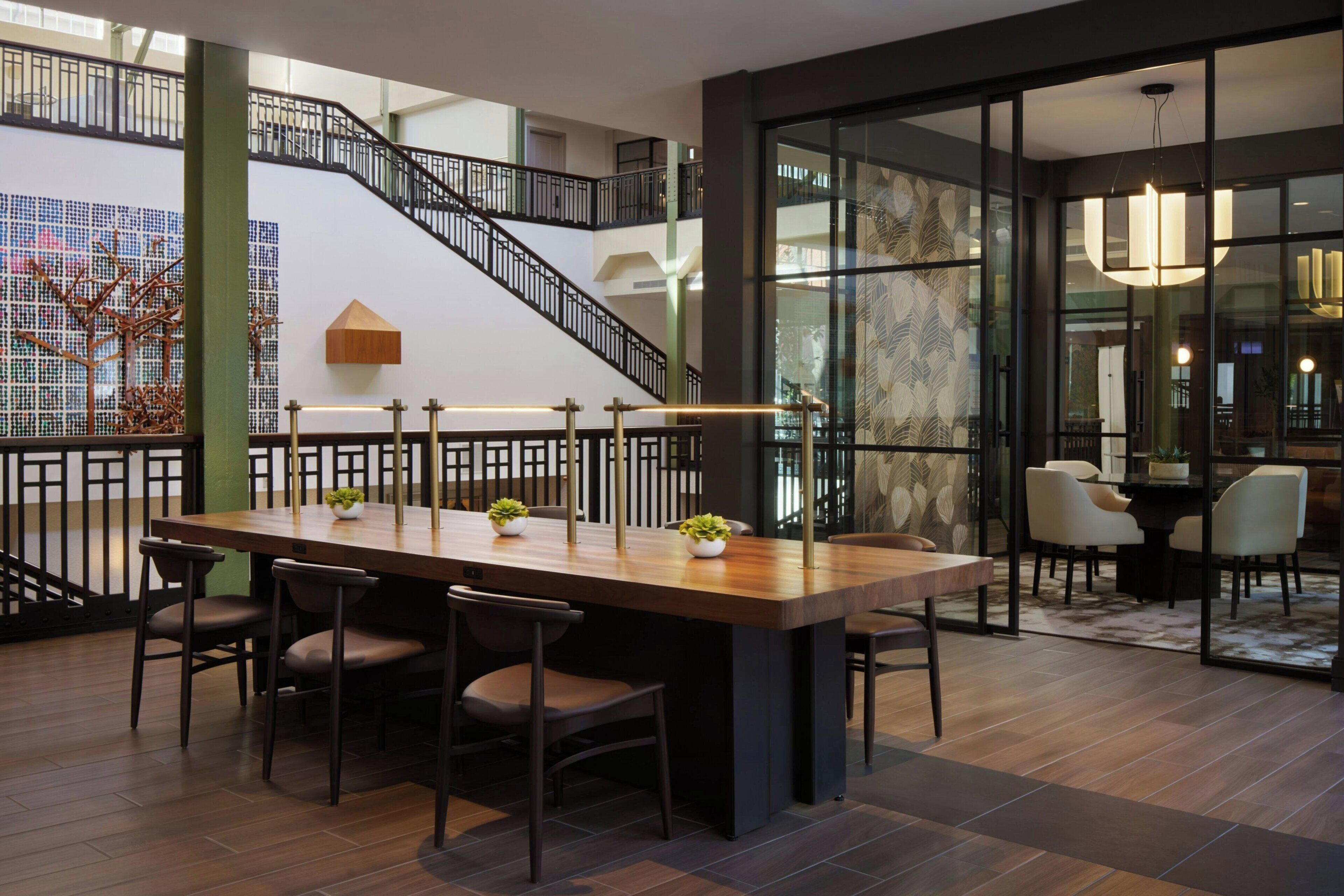 Photo - Sheraton Grand Sacramento Hotel