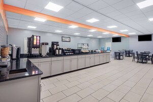 Desayuno continental incluido todos los días 