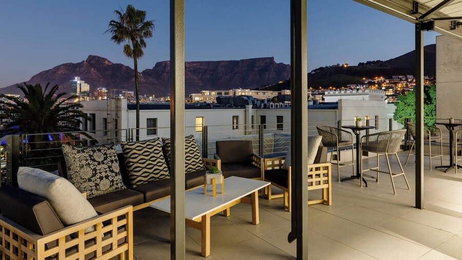 Protea Hotel by Marriott Cape Town Waterfront Breakwater Lodge