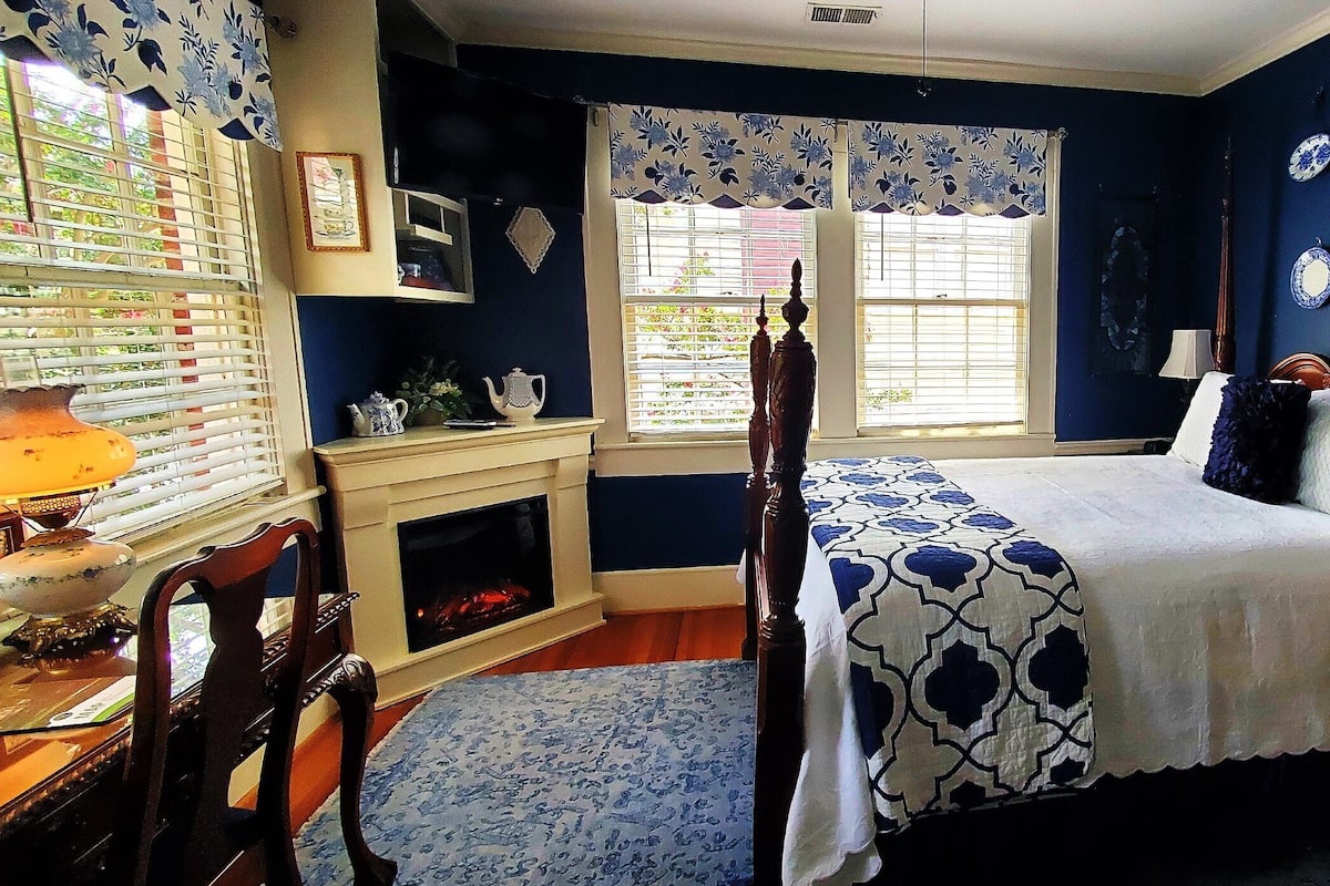 1 bedroom, premium bedding, individually decorated