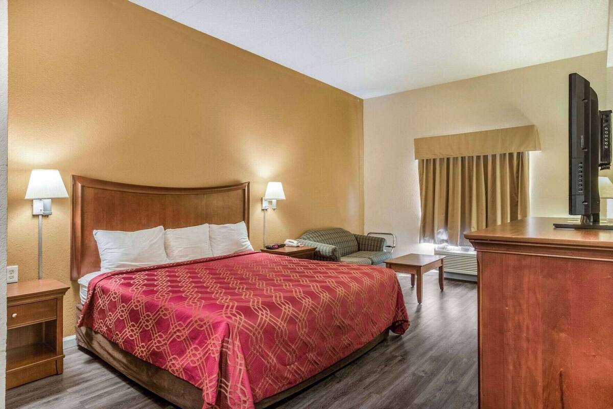 Desk, blackout drapes, iron/ironing board, WiFi (free)