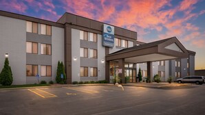 A Best Western hotel with a modern facade, accessible parking, and a covered entrance.