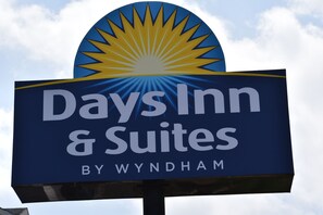 Welcome to Days Inn & Suites, a hotel offering a bright and inviting atmosphere.