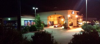 Days Inn by Wyndham Childress
