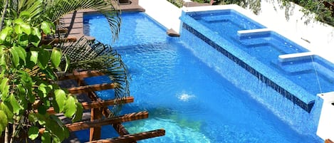Utomhuspool
