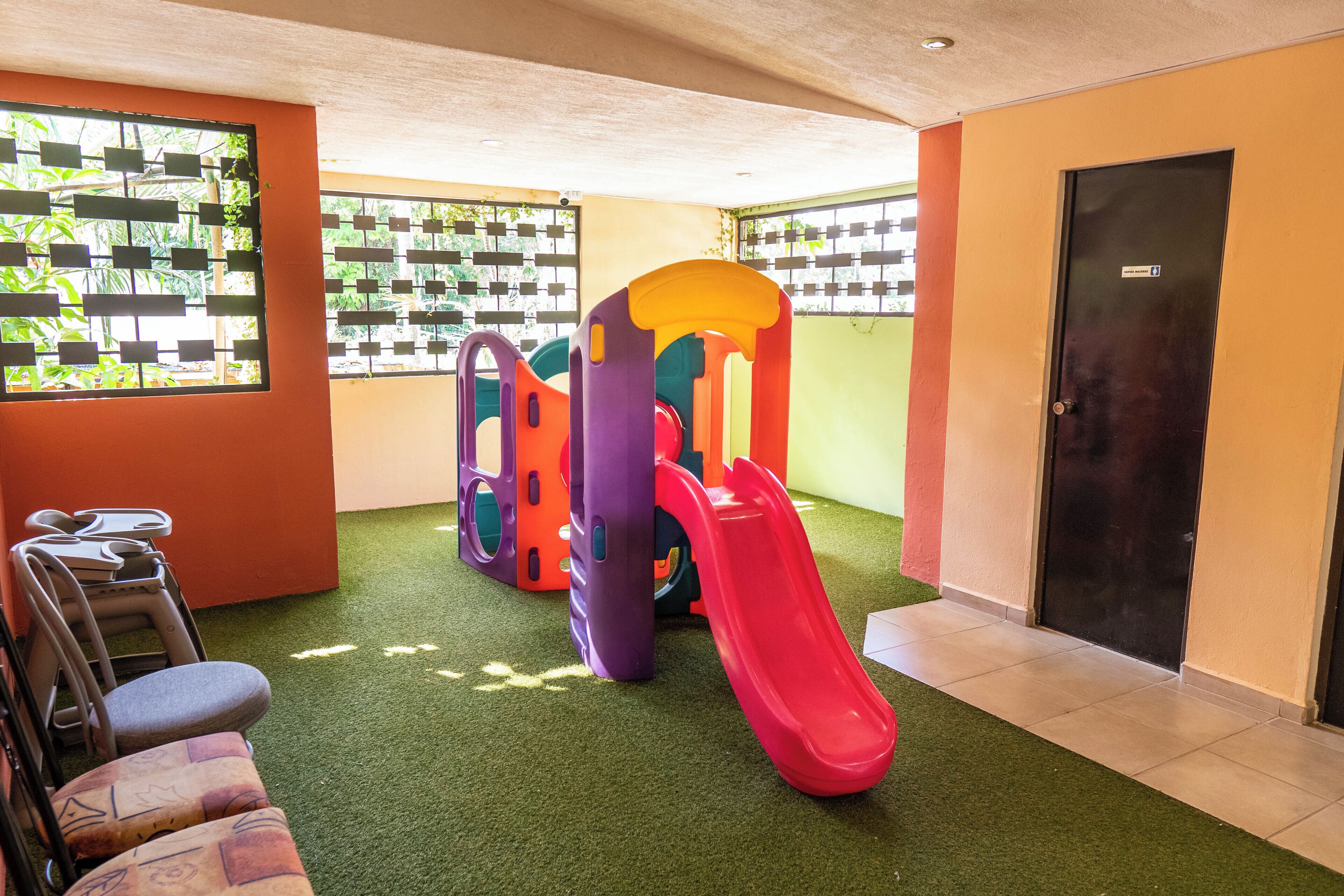 children’s play area – indoor